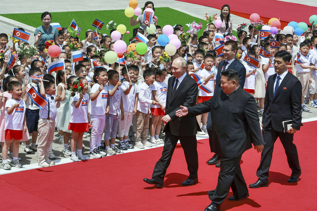 “Assistenza reciproca se aggrediti”: Putin- Kim rinnovano il patto di amicizia “Assistenza reciproca se aggrediti”: Putin- Kim rinnovano il patto di amicizia