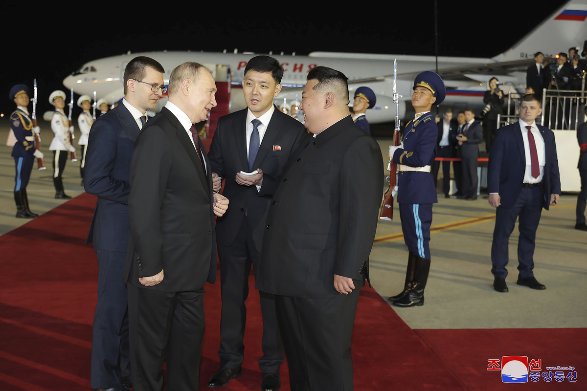 “Assistenza reciproca se aggrediti”: Putin- Kim rinnovano il patto di amicizia “Assistenza reciproca se aggrediti”: Putin- Kim rinnovano il patto di amicizia