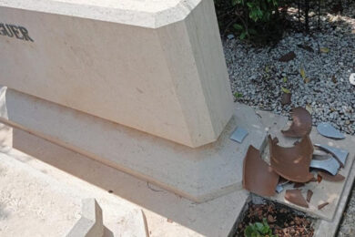 Berlinguer, per le profanazioni alla tomba la Procura avvia un’indagine