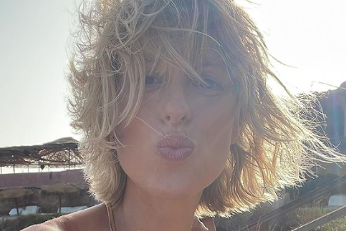 Galleria foto 'Ballando con le Stelle, Milly Carlucci corteggia due regine: Federica Pellegrini e…' - foto 1