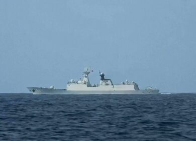 Cina accerchia Taiwan, 36 aerei e sette navi da guerra: il mondo trema