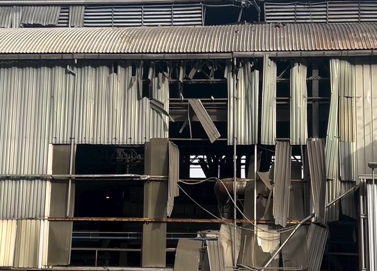 Disastro Bolzano, esplode una fabbrica. Operaio muove schiacciato dai rulli