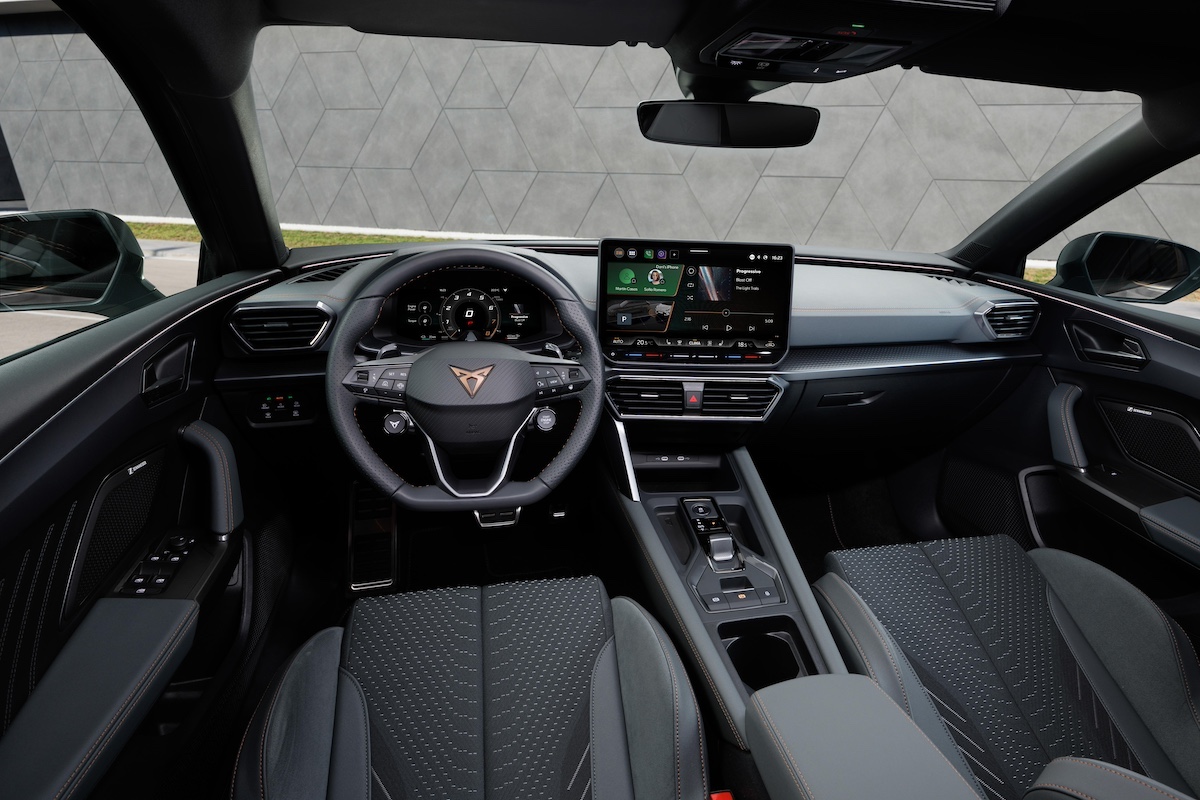 Nuova CUPRA Leon: design, motori e innovazioni tecniche