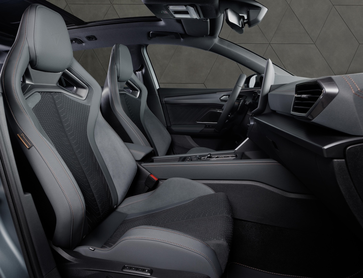 Nuova CUPRA Leon: design, motori e innovazioni tecniche