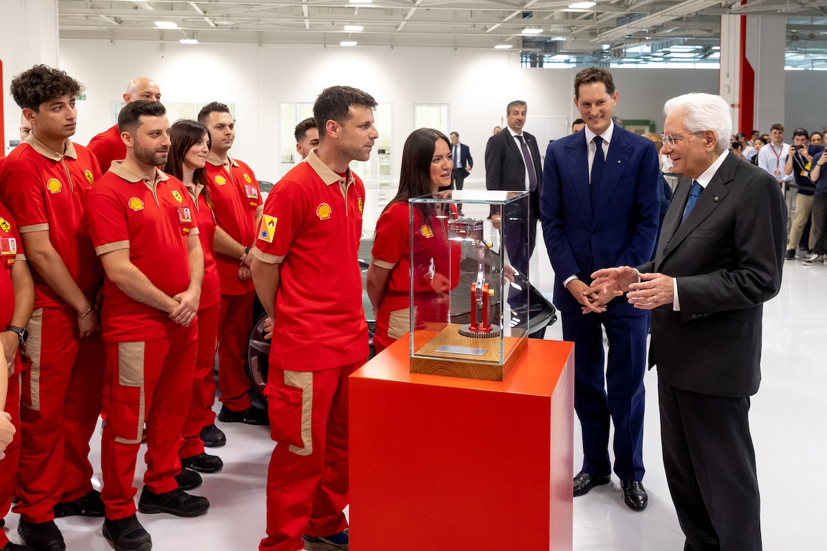 Ferrari inaugura l’e-building alla presenza del Presidente Mattarella Ferrari inaugura l’e-building alla presenza del Presidente Mattarella