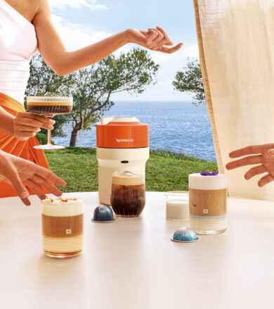 Nespresso, presentata la nuova collezione colorata da Pantone