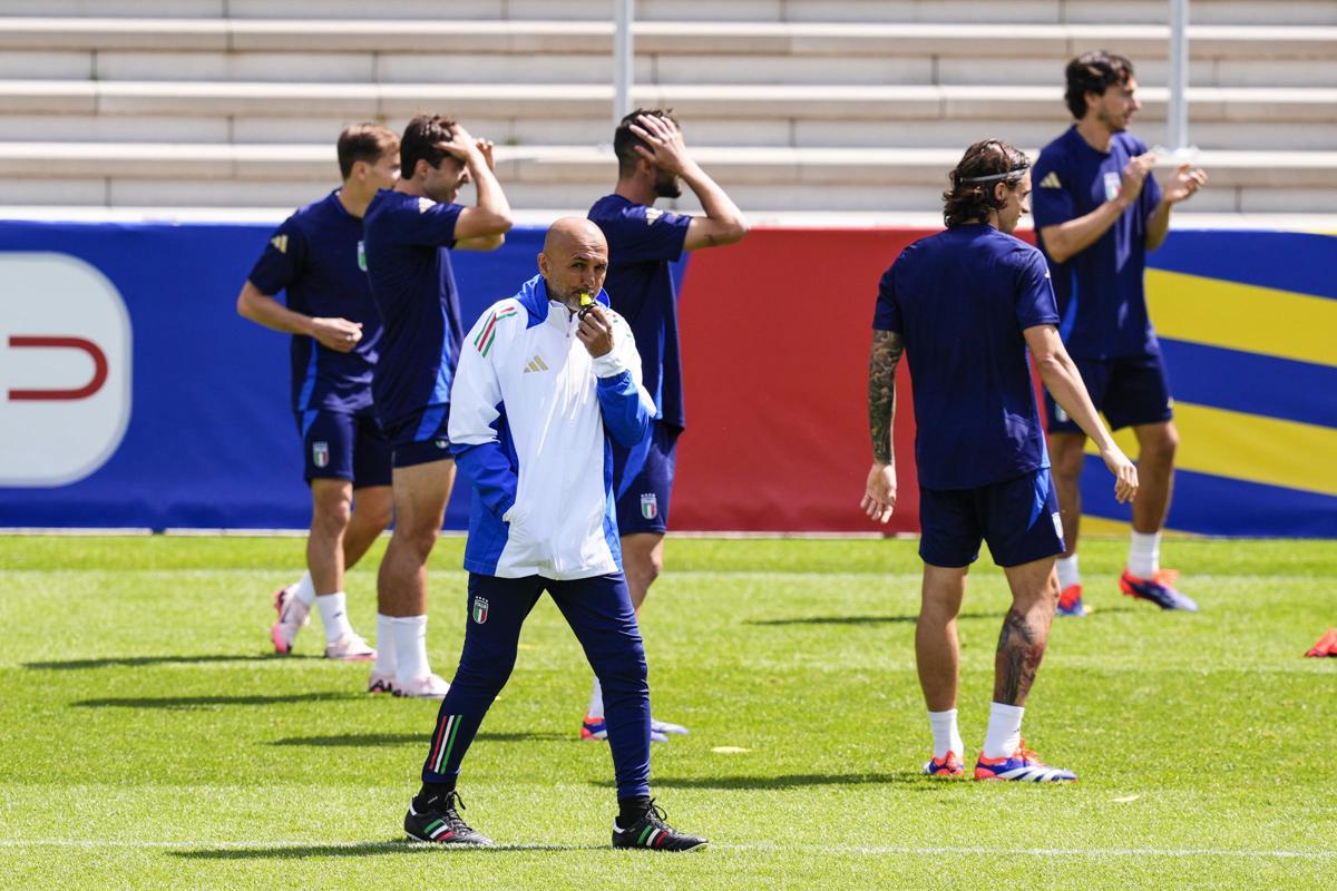 Italia-Croazia, rivoluzione di Spalletti: 4 cambi e 1 dubbio di formazione Italia-Croazia, rivoluzione di Spalletti: 4 cambi e 1 dubbio di formazione