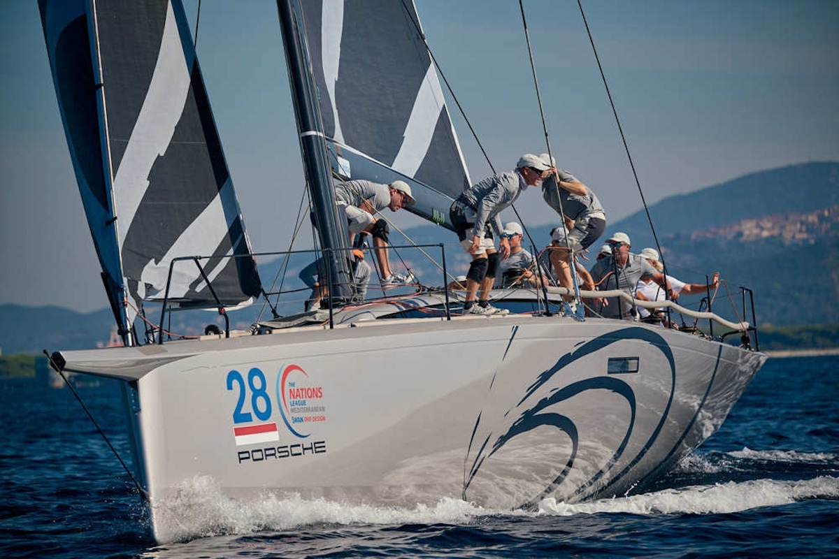 Porsche Italia rinnova partnership con Nautor Swan