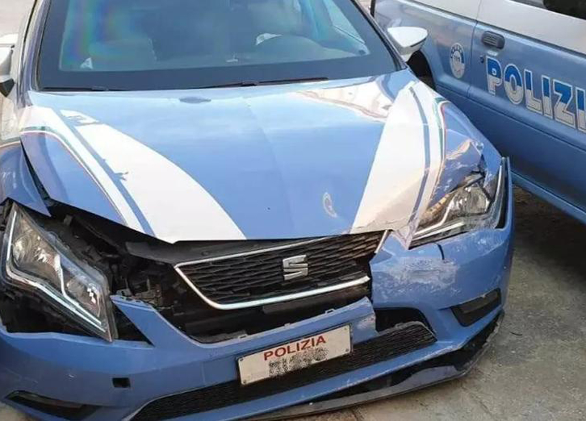 San Basilio, inseguimento da film dopo la rapina: speronata una volante