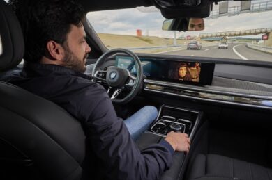 BMW, sulla nuova Serie 7 arriva la guida autonoma di livello 2 e livello 3