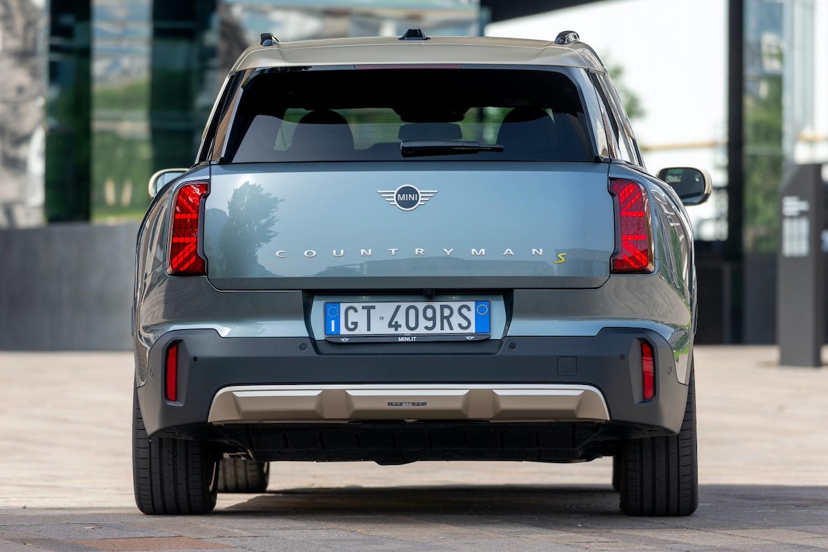 Nuova MINI All-Electric Countryman: più grande, elettrica e innovativa