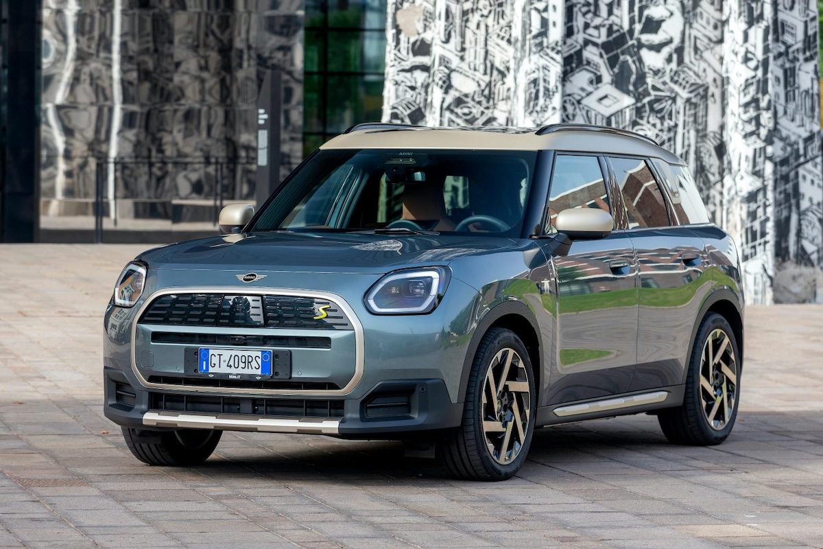 Nuova MINI All-Electric Countryman: più grande, elettrica e innovativa