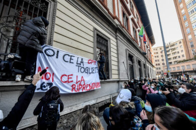 Sondaggi, 4 italiani su 5 contro le occupazioni abusive