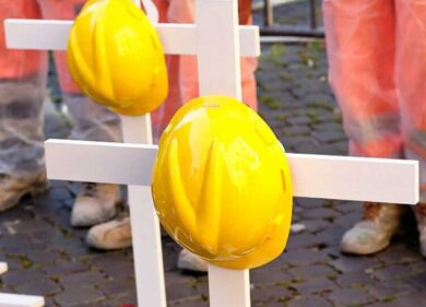 Italia, più morti di lavoro che di mafia. Tre stragi in un giorno, ecco dove