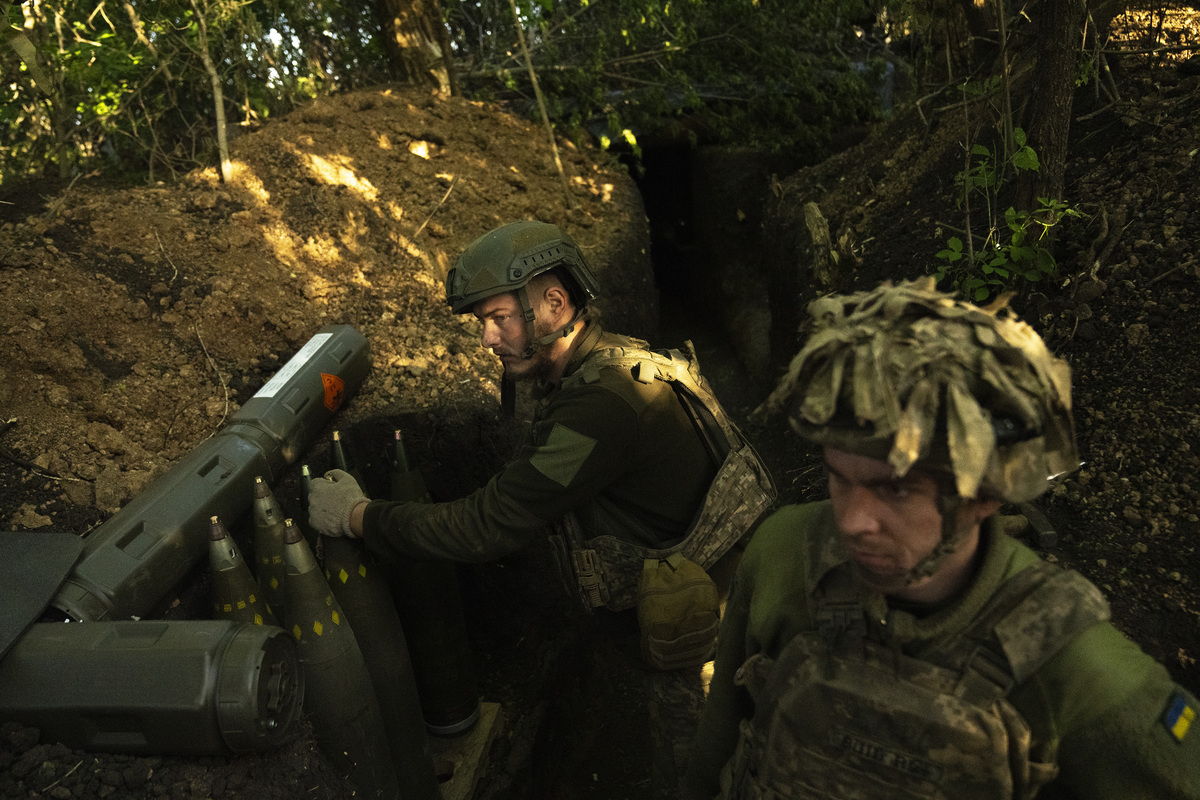 Ucraina, fuga per eludere la leva obbligatoria: “Non siamo per la guerra” Ucraina, fuga per eludere la leva obbligatoria: “Non siamo per la guerra”