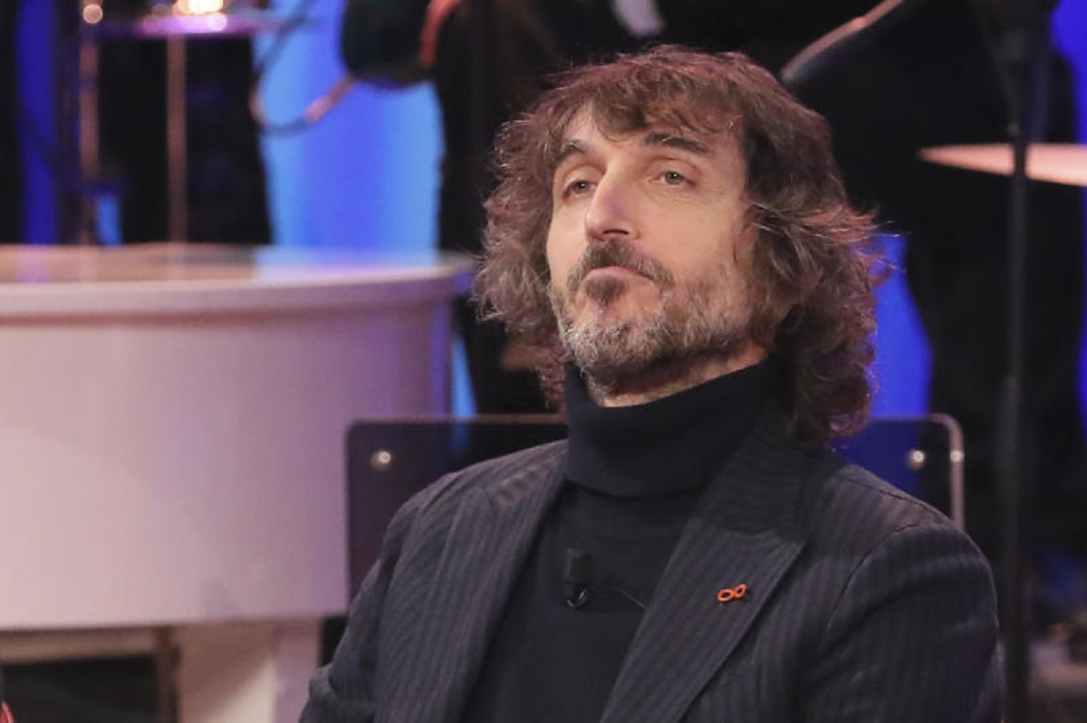 Cruciani: “Ho avuto un’attrazione gay. Quelle feste piccanti con Luxuria…” Cruciani: “Ho avuto un’attrazione gay. Quelle feste piccanti con Luxuria…”