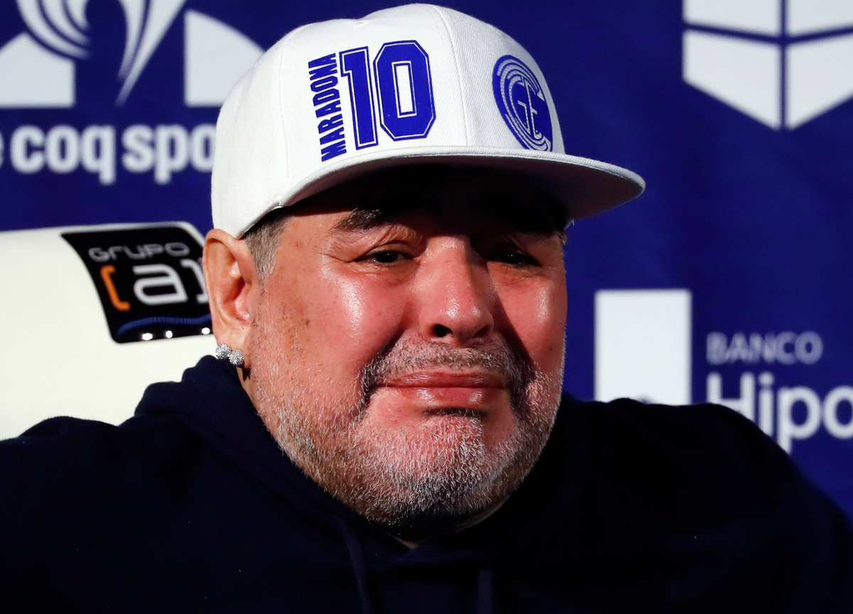 Fisco, Maradona non era un evasore. Debito di soli 950€ ma lo hanno massacrato