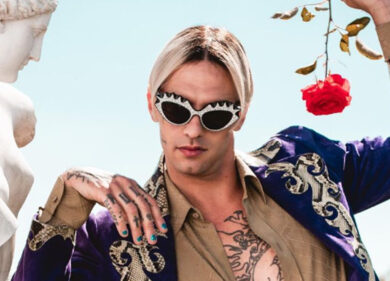 Achille Lauro, ricavi in caduta libera per il cantante. Persi 230 mila euro