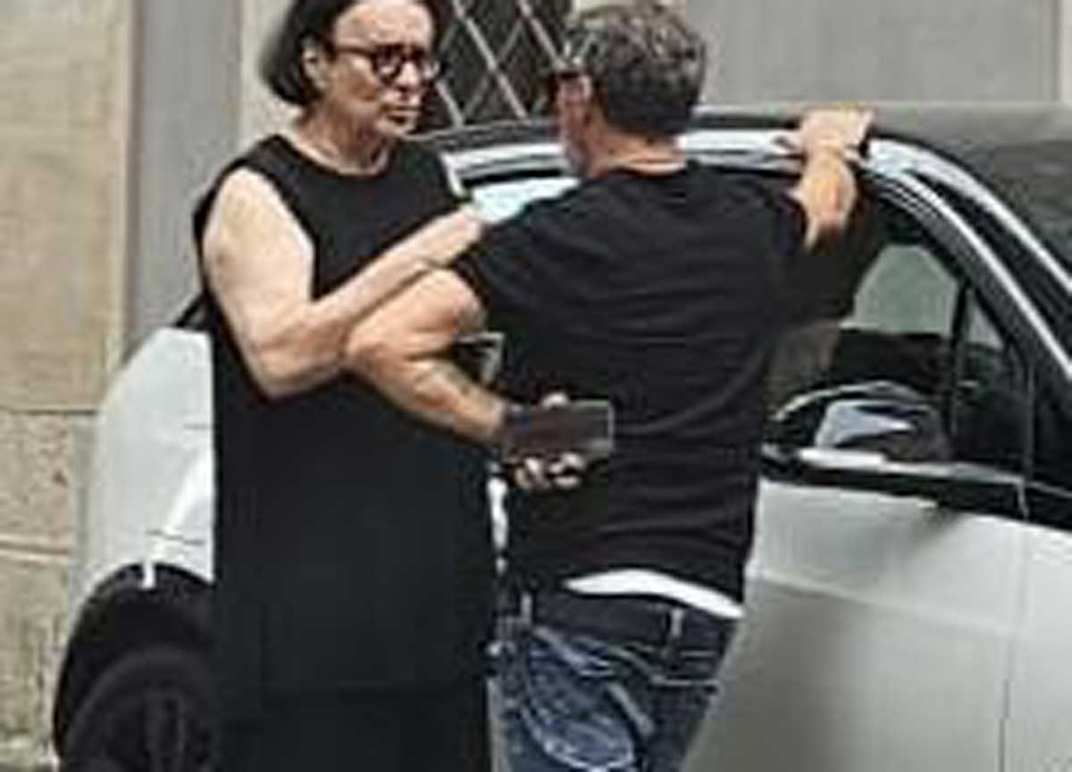 Renato Zero vince sempre su tutti: a 73 anni è suo il look estivo più trendy Renato Zero vince sempre su tutti: a 73 anni è suo il look estivo più trendy