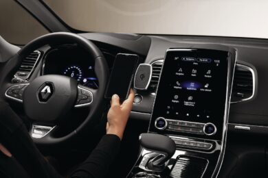 Renault e l’evoluzione dei touchscreen: un viaggio tra design e innovazione