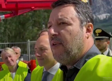 “Rai, più pubblicità e meno canone”. La proposta della Lega fa infuriare FI