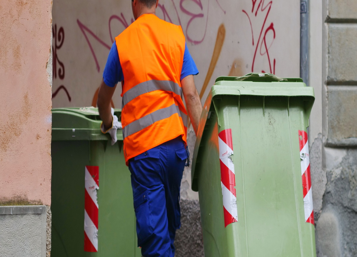 Rifiuti, Italia regina del riciclo: Nord al primo posto, poi Sud e Centro Rifiuti, Italia regina del riciclo: Nord al primo posto, poi Sud e Centro