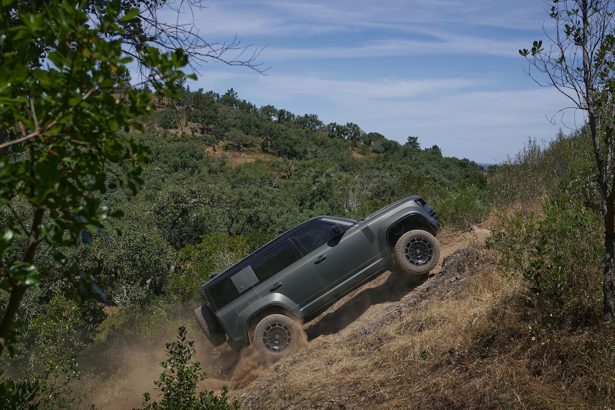 Defender nuova OCTA: la rivoluzione nel mondo dell’off road Defender nuova OCTA: la rivoluzione nel mondo dell’off road