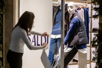 Via ai saldi estivi, Pontina da bollino rosso per il traffico nel week end