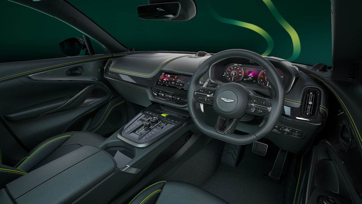 Aston Martin rivela la DBX707 AMR24: il SUV di lusso ispirato alla Formula 1