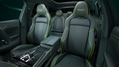 Aston Martin rivela la DBX707 AMR24: il SUV di lusso ispirato alla Formula 1
