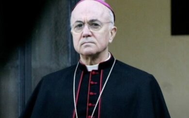 Scomunicato per scisma, Viganò dice la messa nel suo eremo di Viterbo