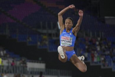 Larissa Iapichino vince la gara di salto in lungo a Parigi. Record del mondo storico per Yaroslava Mahuchikh
