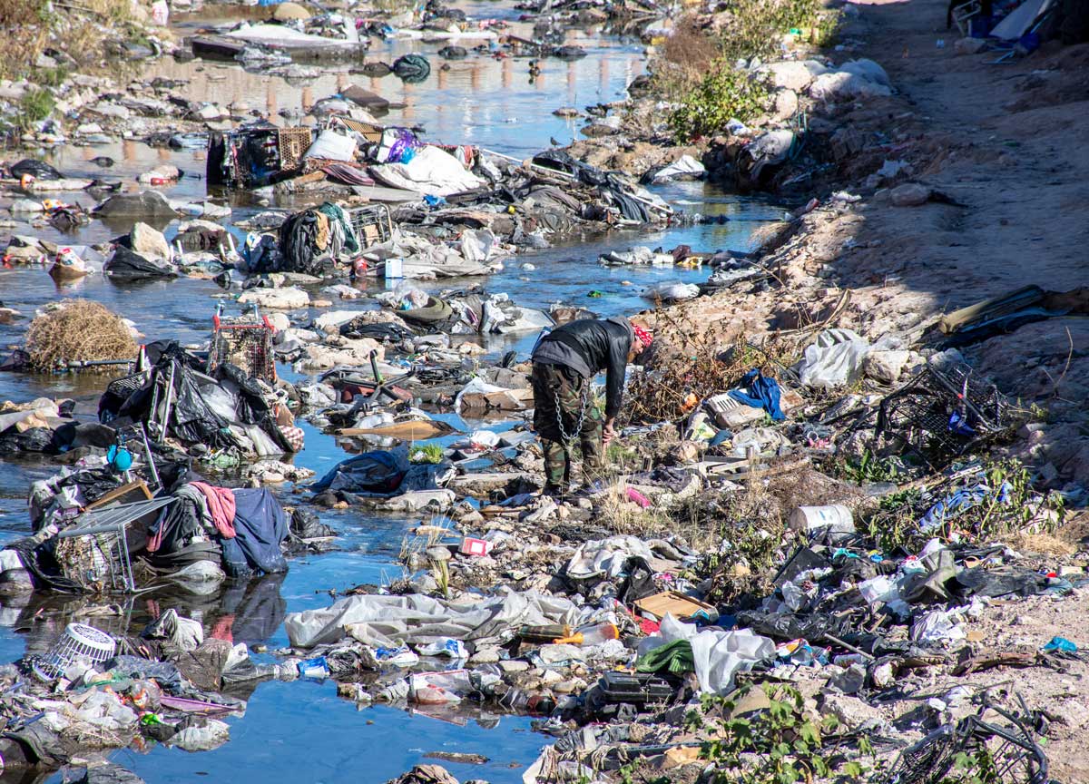 Serena estate al mare: l’87% del Mediterraneo è inquinato. “E’ colpa nostra”