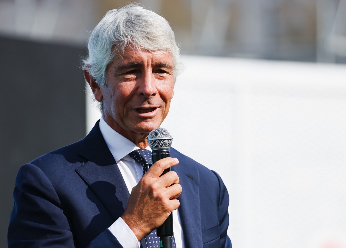 Santanché distruggerà Abodi: scontro tra titani a colpi proibiti di ping pong Santanché distruggerà Abodi: scontro tra titani a colpi proibiti di ping pong