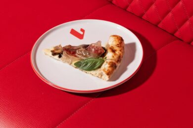 Barbara d’Urso, Roberto Bolle e poi… Varrone e le pizze “Wall of fame”