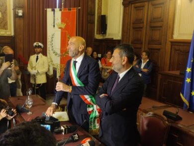 Vito Leccese proclamato ufficialmente Sindaco di Bari: la fascia da Decaro
