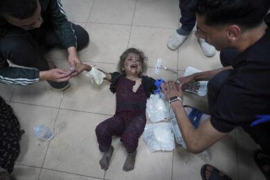 Due pesi e due misure: vale più un bimbo ucraino che 21mila palestinesi morti