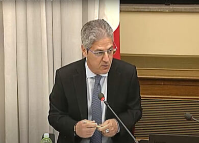 Rai News, sfogo del direttore Petrecca: “Ma Vespa sulla Francia che ha fatto?”