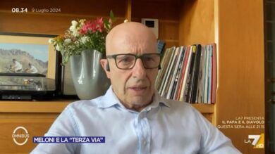 Sallusti: “Quella ragazzotta della Salis”. La giornalista del “Domani” sbrocca. Lo scontro a La7