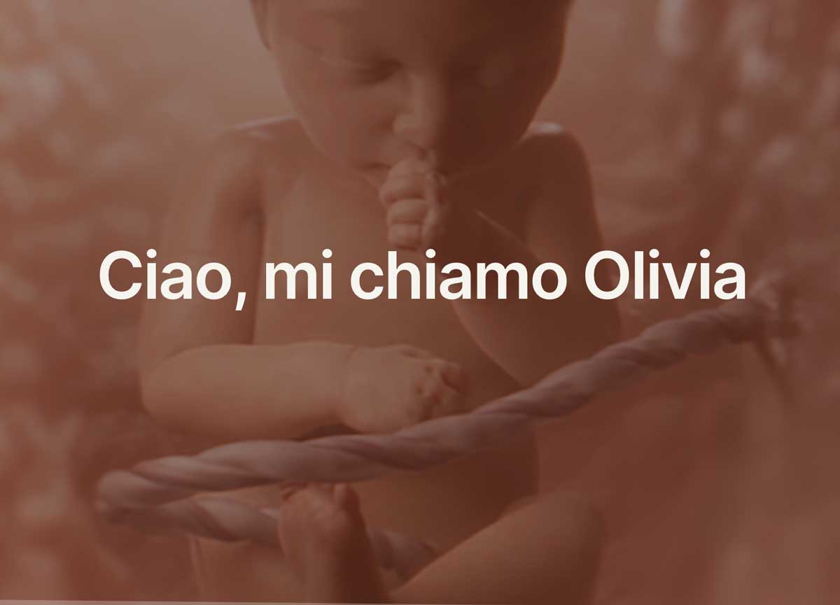 Baby Olivia, lo choc del feto sul maxischermo di piazza del Popolo a Roma Baby Olivia, lo choc del feto sul maxischermo di piazza del Popolo a Roma