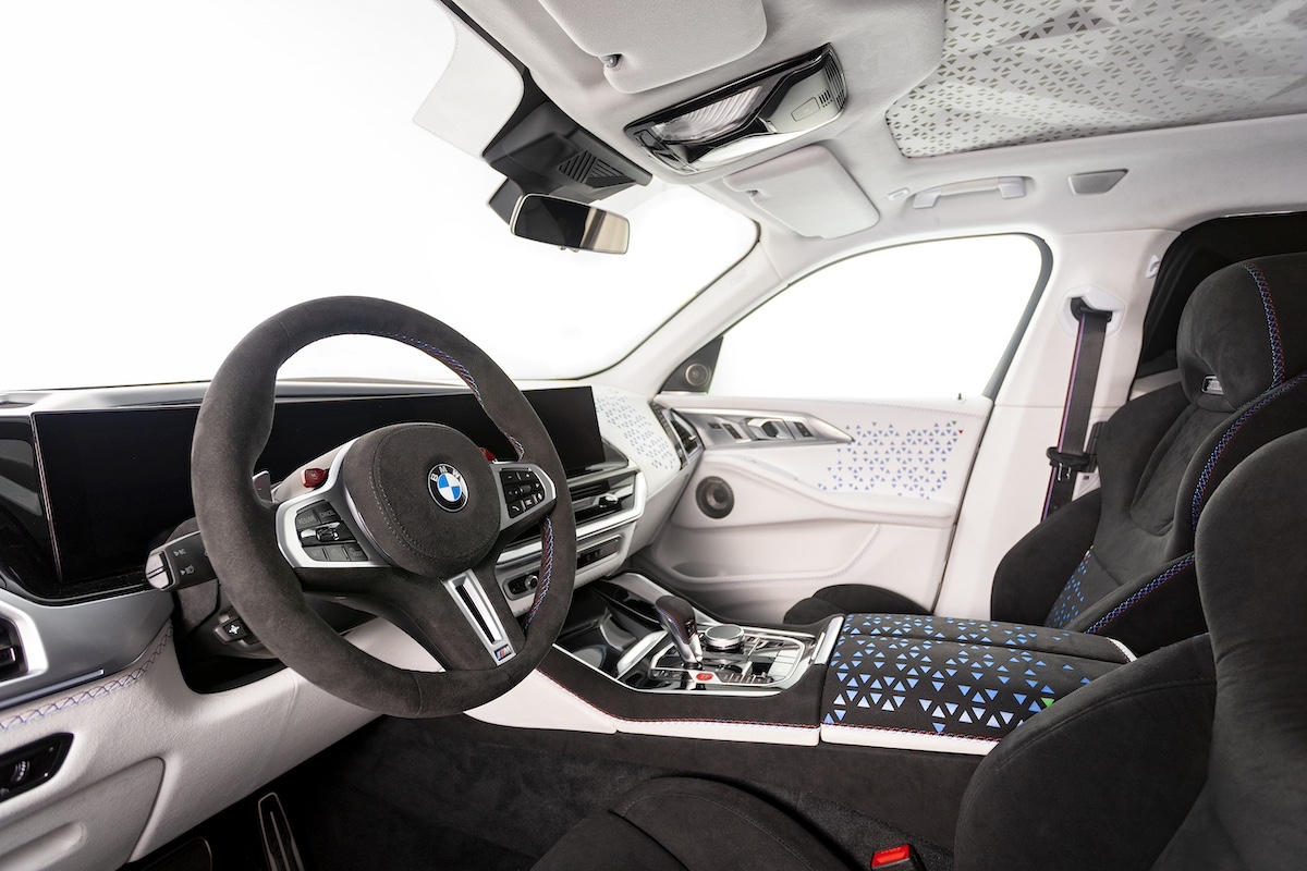 BMW in collaborazione con Alcantara svela il progetto “Sky is the limit” BMW in collaborazione con Alcantara svela il progetto “Sky is the limit”