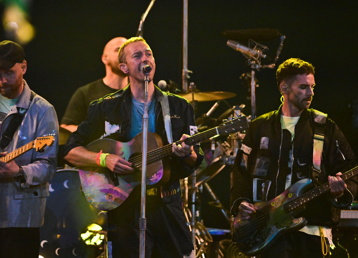 Bimba disabile lasciata fuori dal concerto, i Coldplay la ospitano in Tribuna Bimba disabile lasciata fuori dal concerto, i Coldplay la ospitano in Tribuna