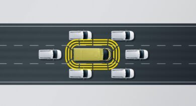 Opel: introduce avanzati sistemi di assistenza alla guida sui veicoli commerci