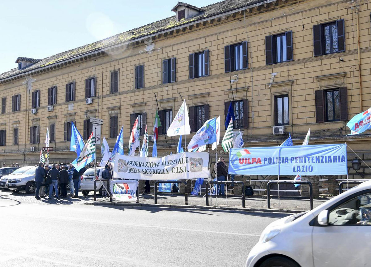 Le carceri del Lazio scoppiano: sovraffollamento al 138%. E’ allarme rosso Le carceri del Lazio scoppiano: sovraffollamento al 138%. E’ allarme rosso