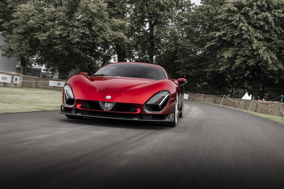 L’Alfa Romeo 33 Stradale debutta al Goodwood Festival of Speed L’Alfa Romeo 33 Stradale debutta al Goodwood Festival of Speed