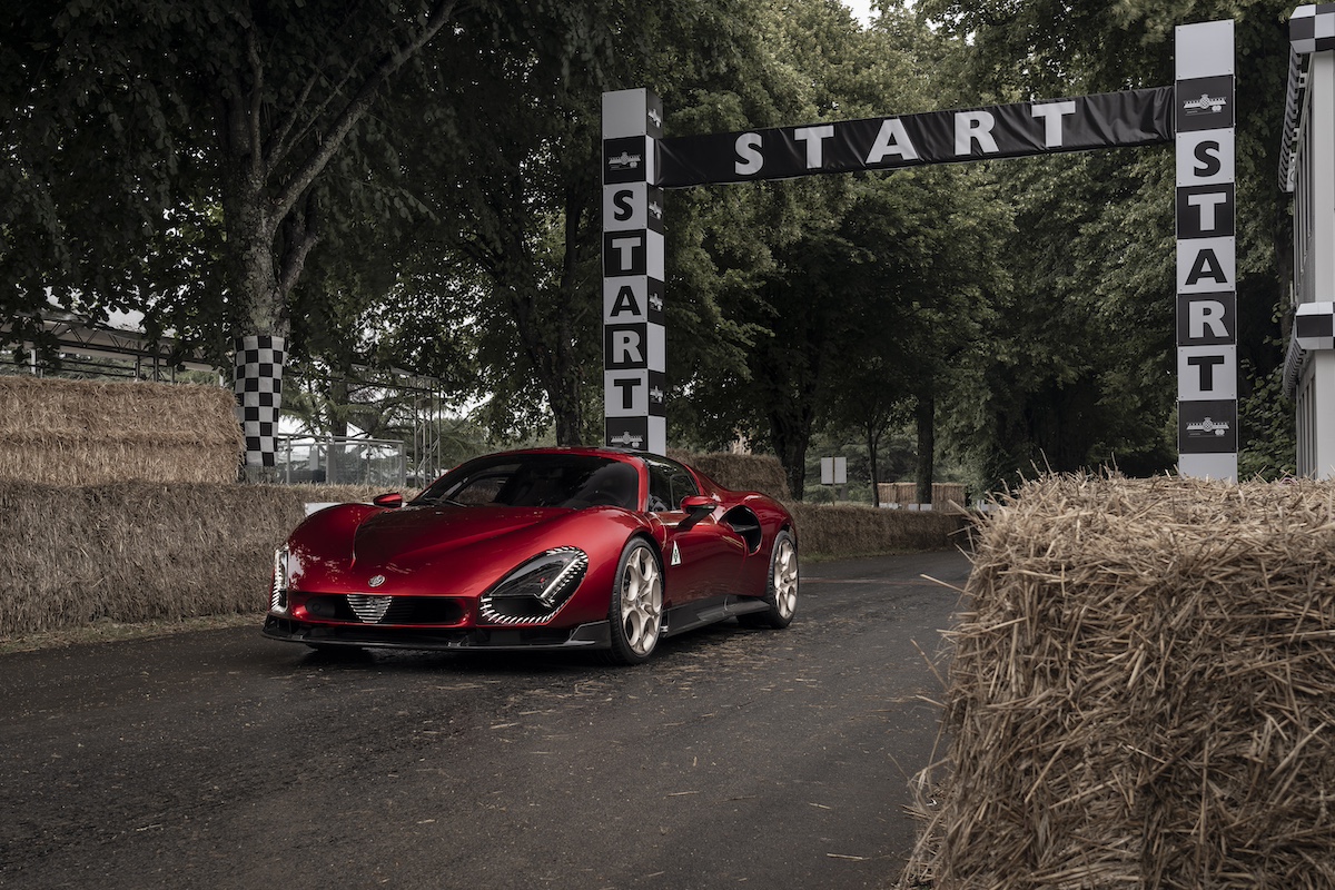 L’Alfa Romeo 33 Stradale debutta al Goodwood Festival of Speed L’Alfa Romeo 33 Stradale debutta al Goodwood Festival of Speed