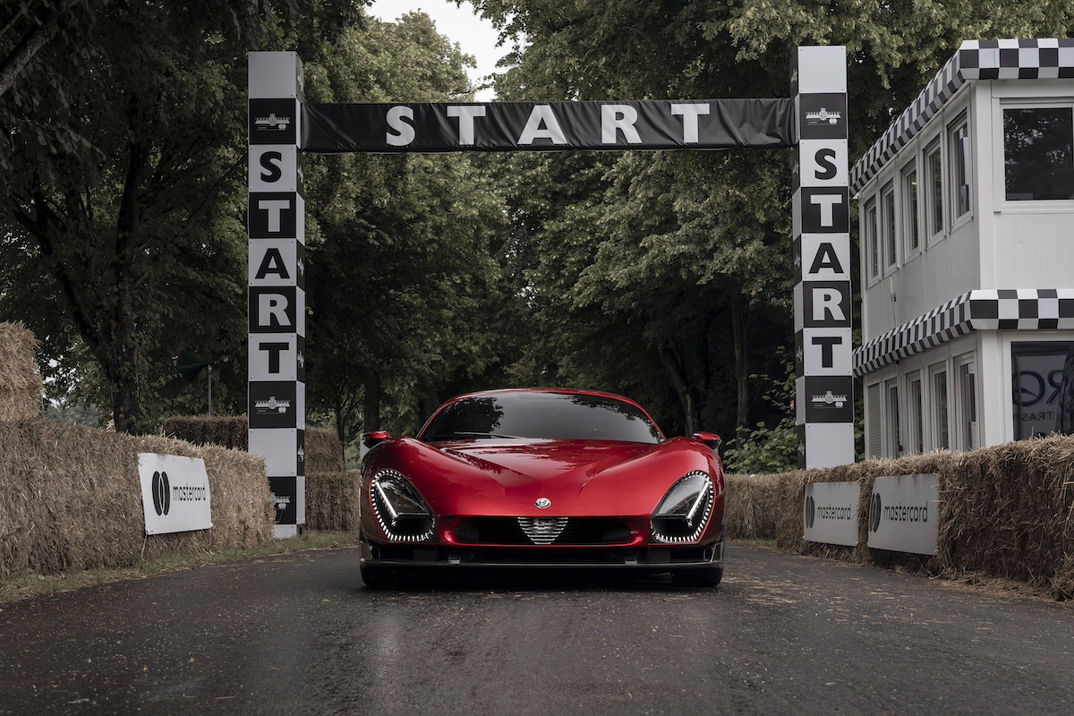 L’Alfa Romeo 33 Stradale debutta al Goodwood Festival of Speed L’Alfa Romeo 33 Stradale debutta al Goodwood Festival of Speed
