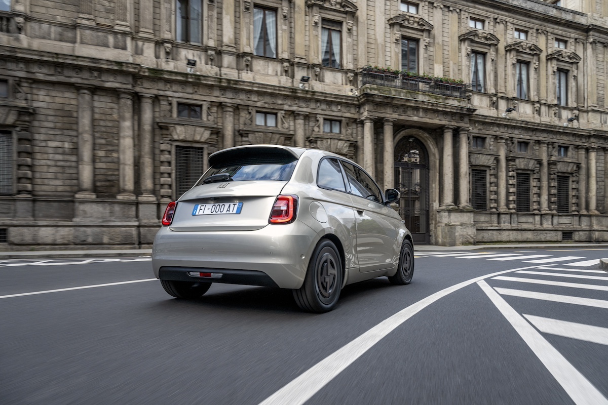 Fiat 500e Giorgio Armani: l’icona del Made in Italy