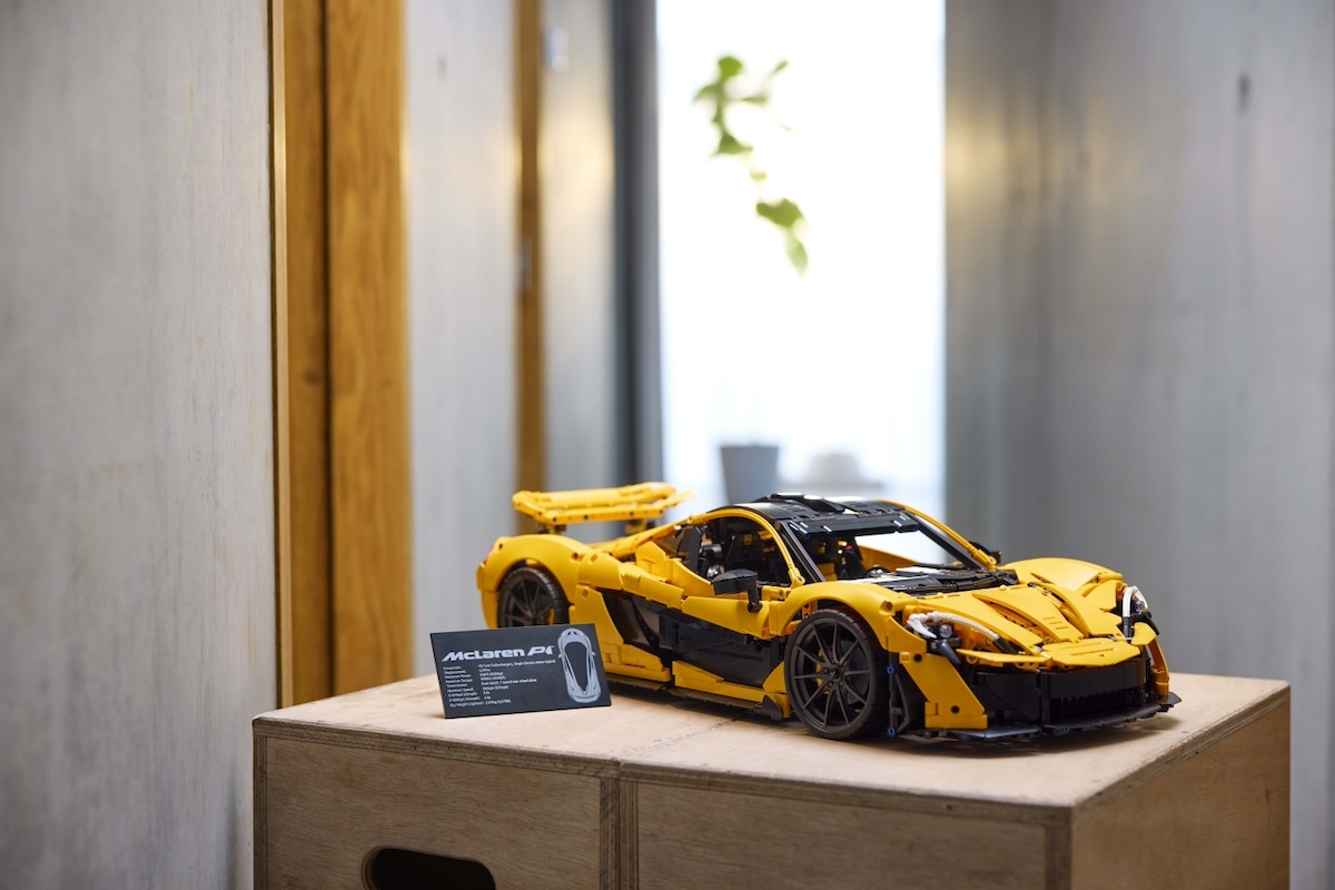 Scopri la LEGO Technic McLaren P1™: La Hypercar da costruire Scopri la LEGO Technic McLaren P1™: La Hypercar da costruire