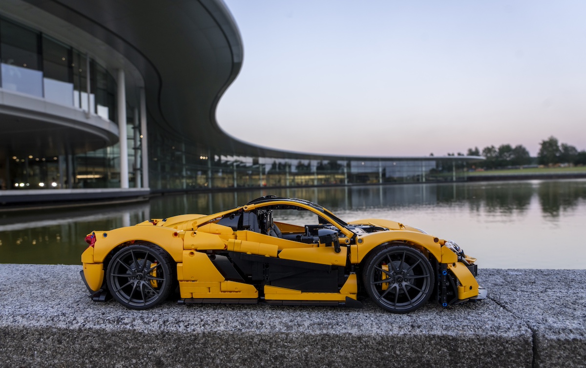 Scopri la LEGO Technic McLaren P1™: La Hypercar da costruire Scopri la LEGO Technic McLaren P1™: La Hypercar da costruire